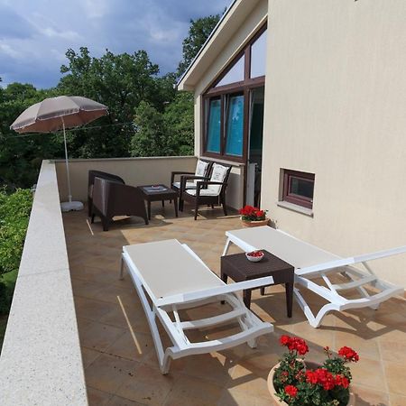 Apartmani Ravan Cernik  Exterior foto